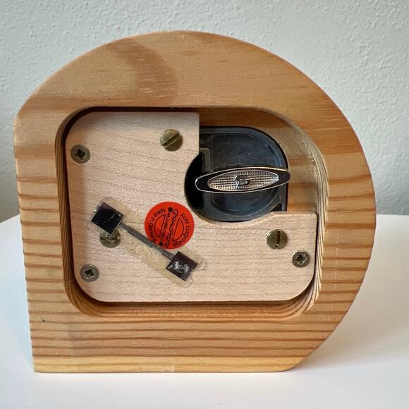 Wind-up Christmas Music Box by Graupner Holzminiaturen in Crottendorf-Erzgebirge - Picture 11 of 11